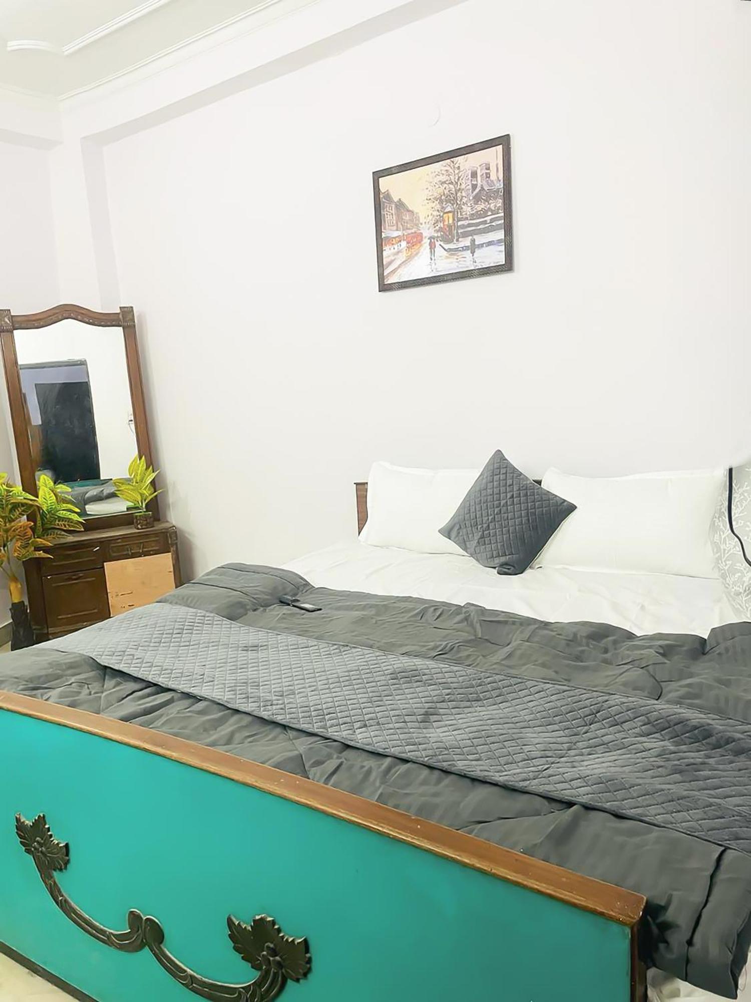 Aura Inn- Malviya Nagar New Delhi